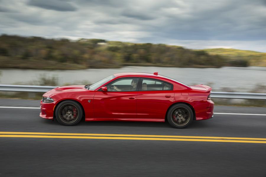  Dodge Charger SRT Hellcat 2016 года  (фото 23 из 23)